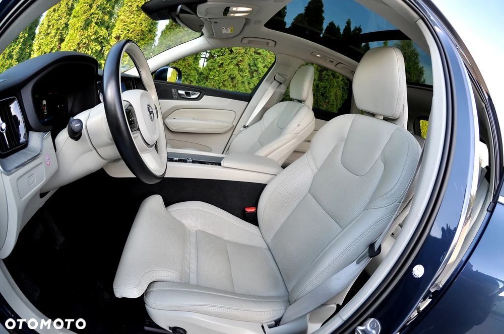Volvo XC 60 B4 D AWD Geartronic Inscription - 24