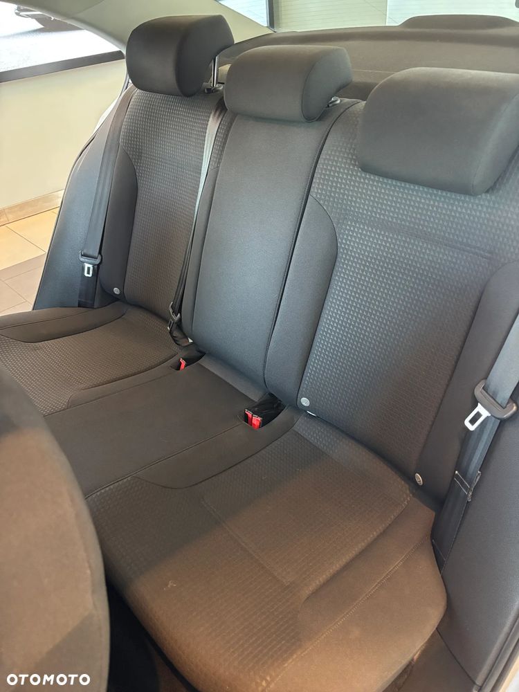 Volkswagen Jetta 2.0 TDI DPF BMT Trendline - 14