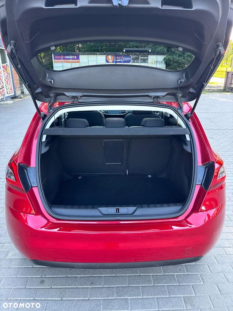 Peugeot 308 1.2 PureTech GPF Allure S&S - 10