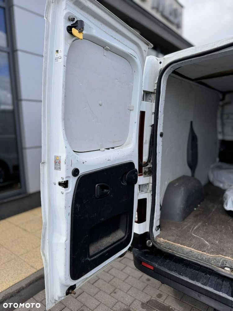 Renault Trafic - 9