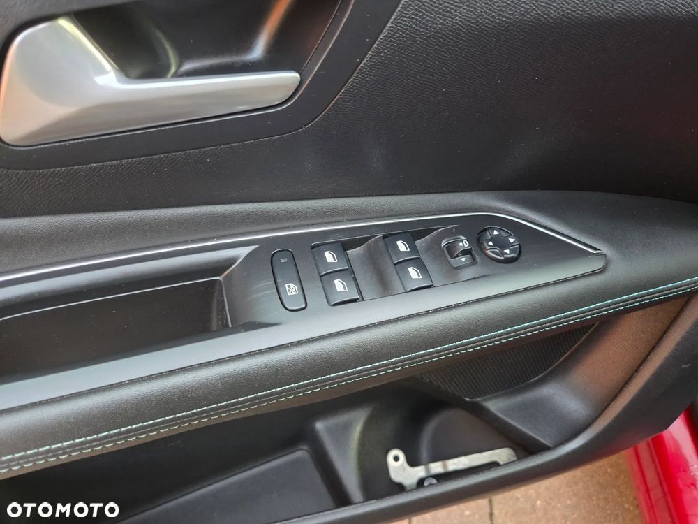 Peugeot 3008 BlueHDi 130 Stop & Start EAT8 Allure Business-Paket - 28