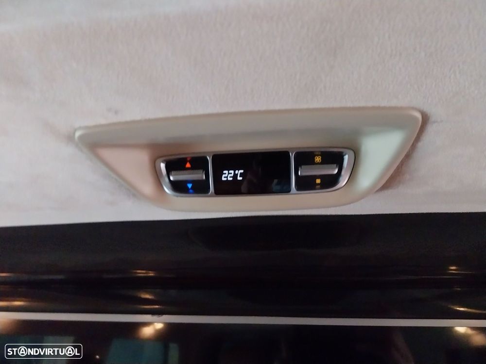 Mercedes-Benz V 250 - 26