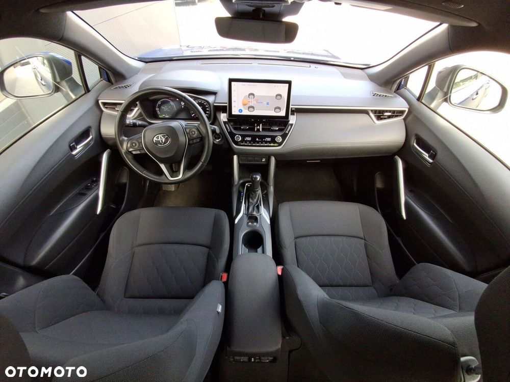Toyota Corolla Cross - 17