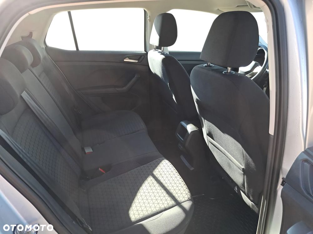 Volkswagen T-Cross - 25