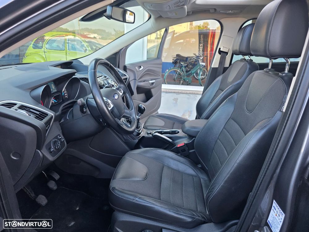 Ford Kuga 2.0 TDCi Titanium - 9