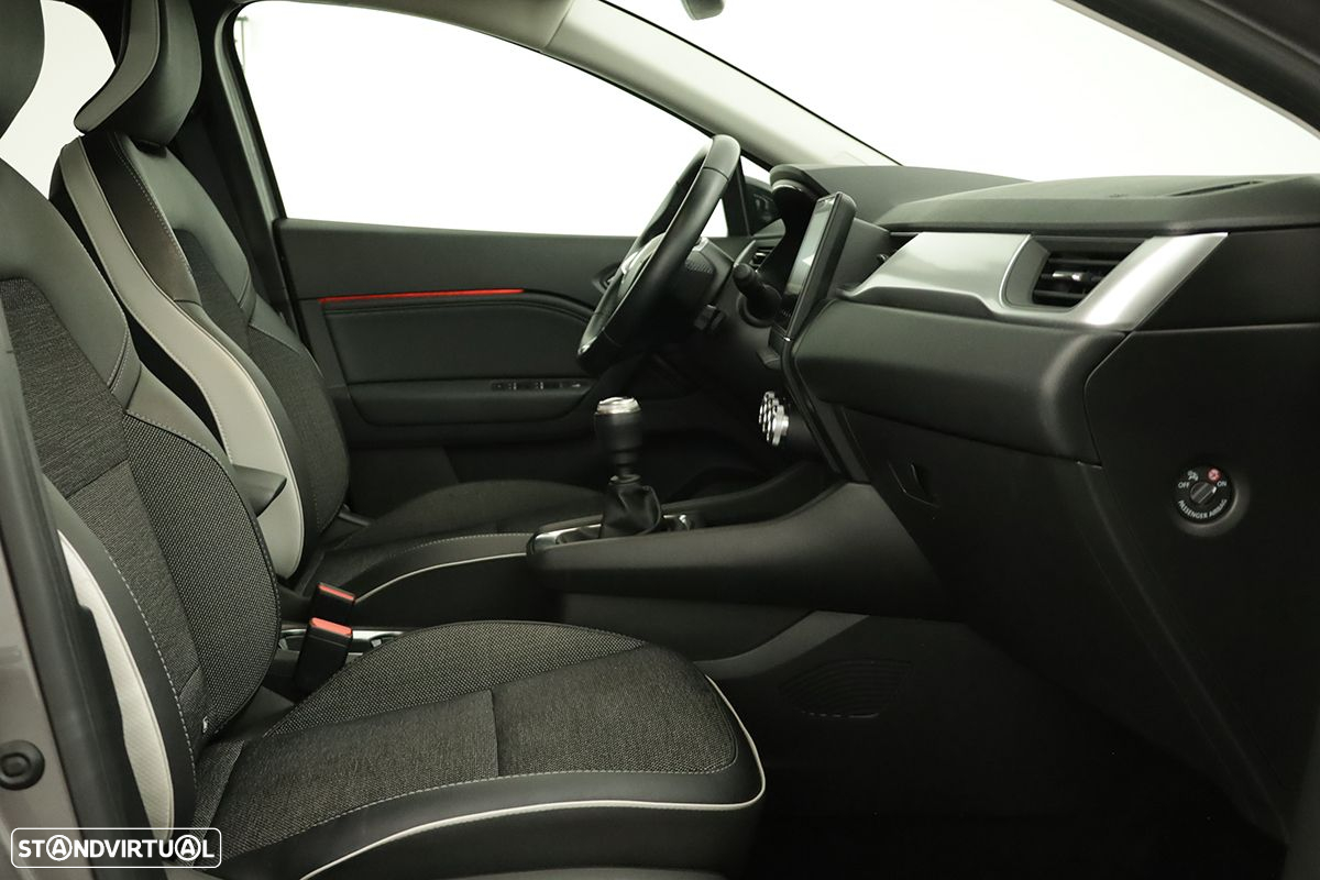 Renault Captur 1.0 TCe Techno Bi-Fuel - 22