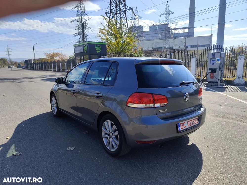 Volkswagen Golf - 14