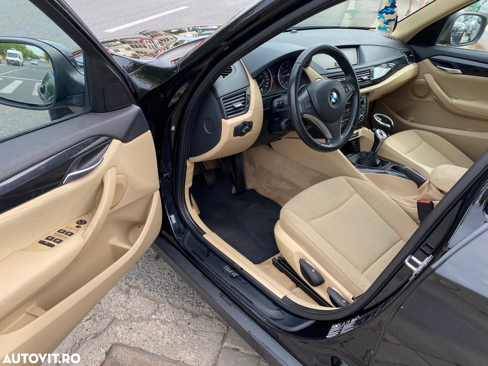 BMW X1 xDrive20d - 11