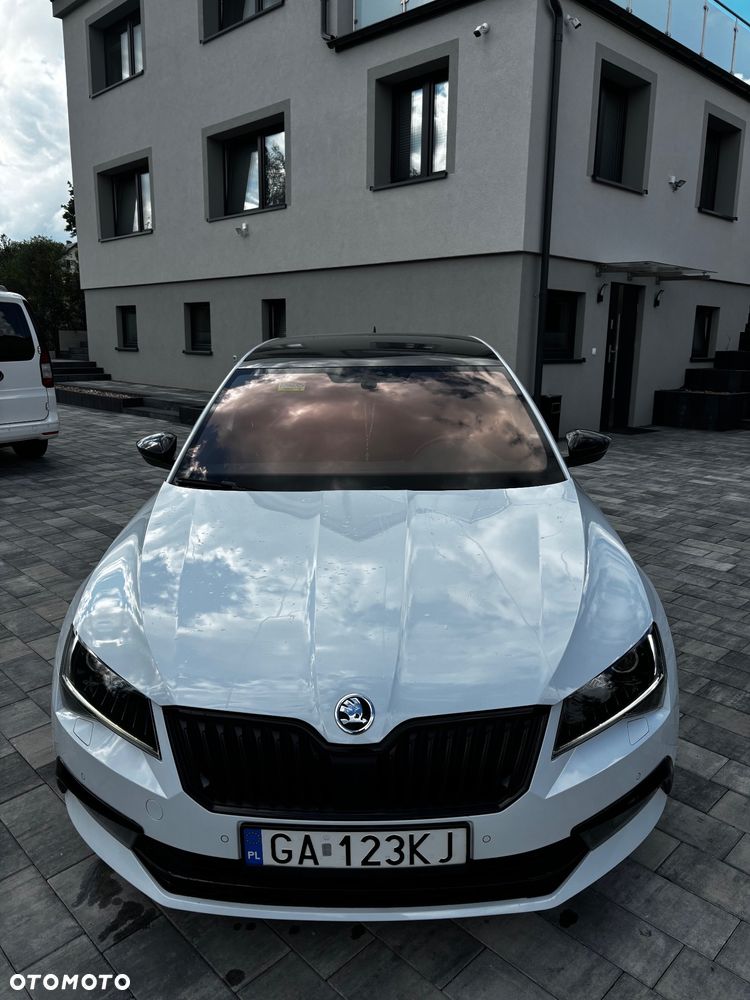 Skoda Superb 2.0 TDI 4x4 Sportline DSG - 1