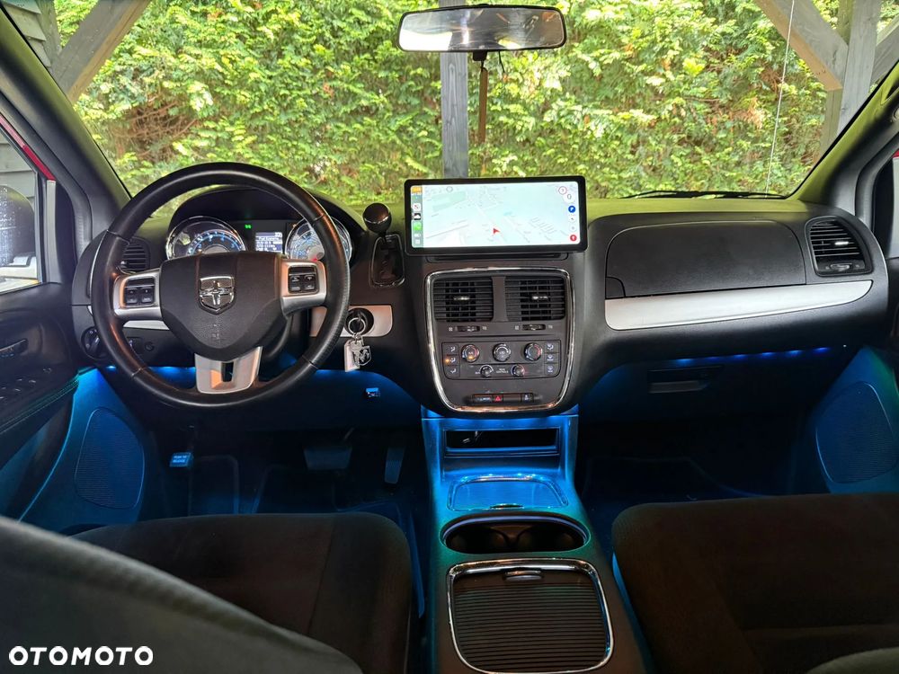 Dodge Grand Caravan 3.6 R/T - 21