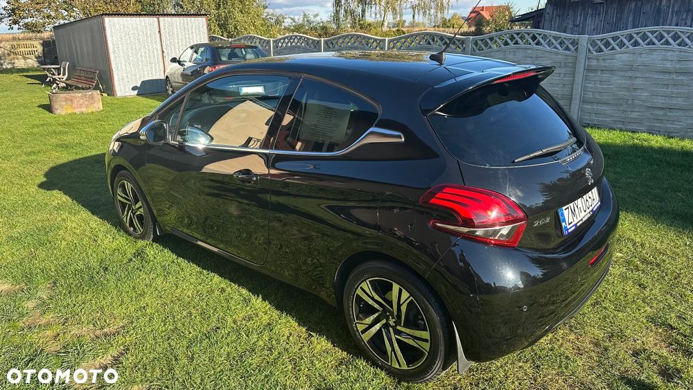 Peugeot 208 1.2 PureTech Allure S&S - 4