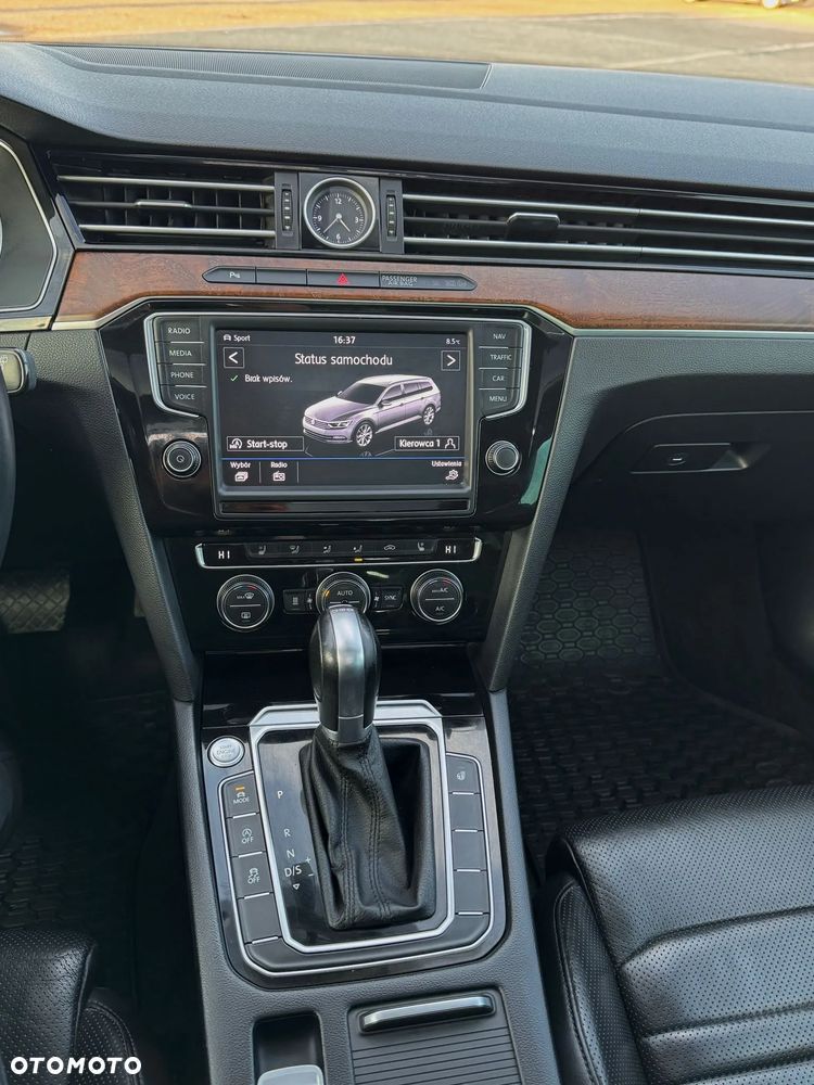 Volkswagen Passat 2.0 TSI BMT Highline DSG - 24