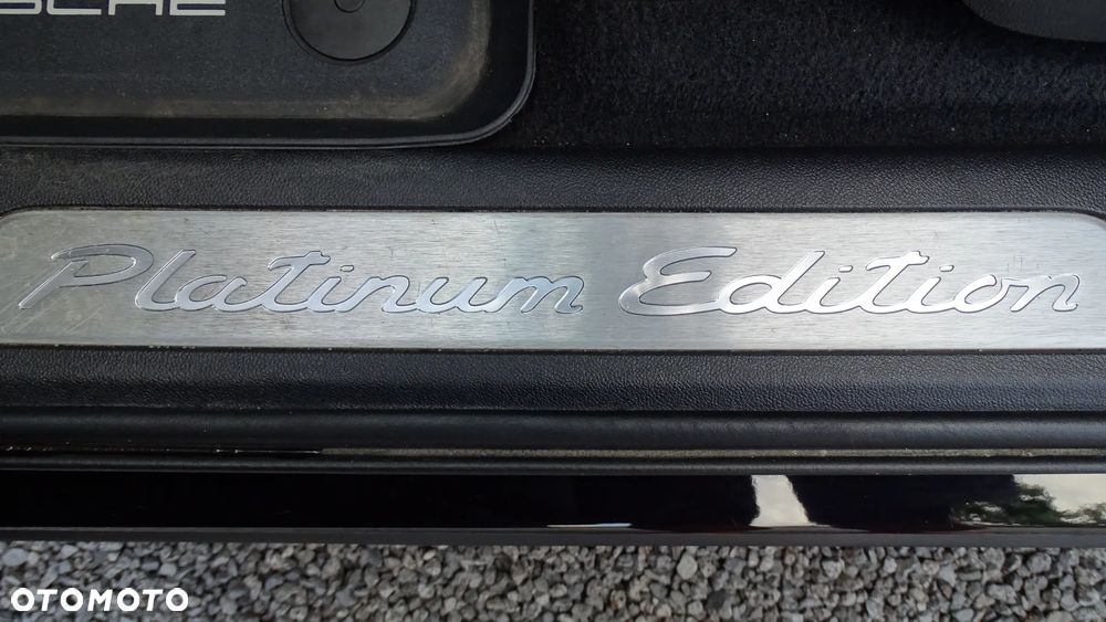 Porsche Cayenne E-Hybrid Platinum Edition - 33
