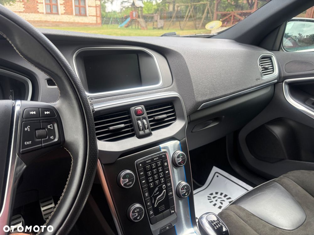 Volvo V40 D2 RDesign - 23