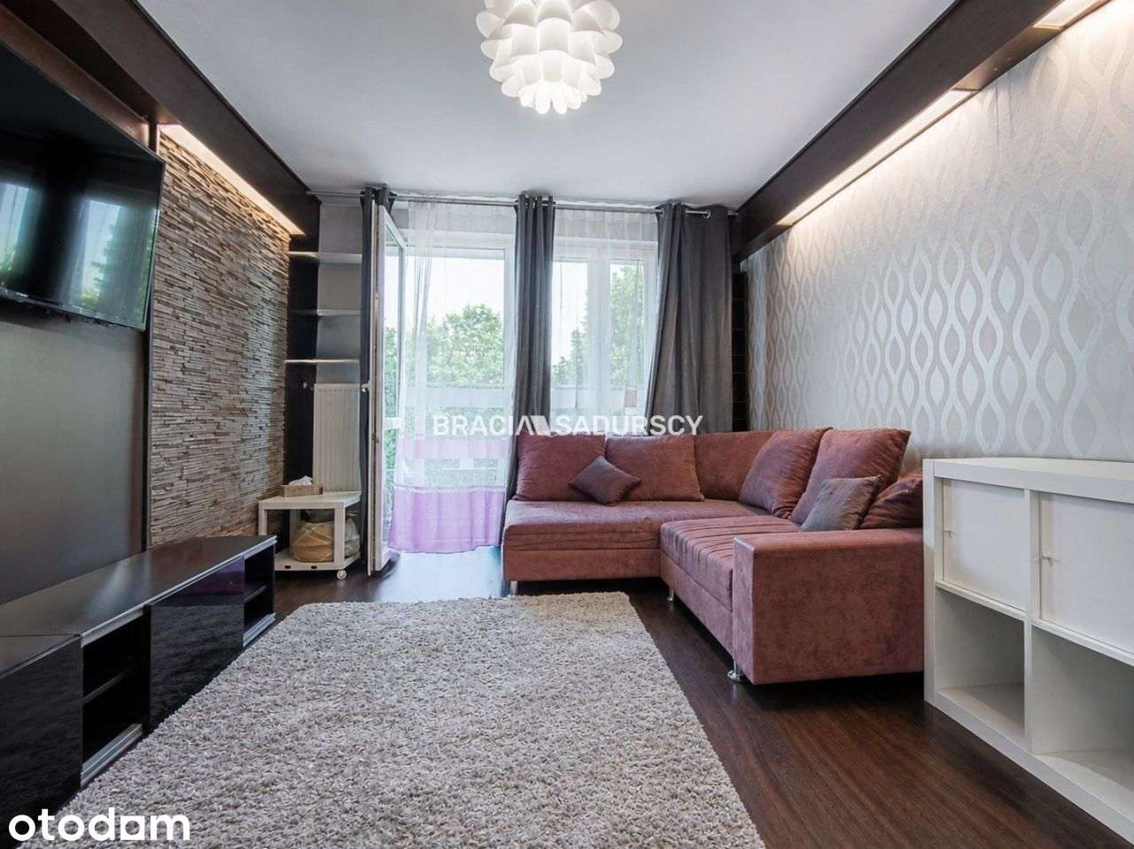 na sprzedaż 45m2 / 2 pokoje / przy parku
