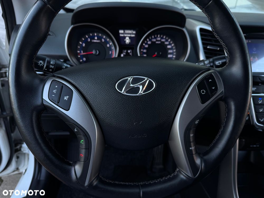 Hyundai i30 - 30