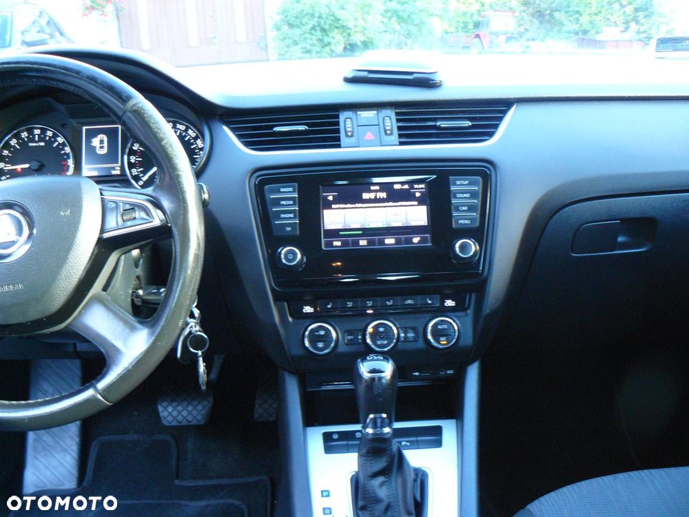 Skoda Octavia 1.6 TDI Elegance DSG - 12