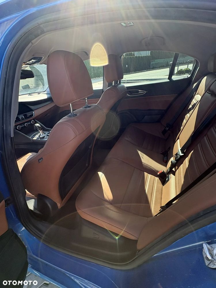 Alfa Romeo Giulia 2.0 Turbo Veloce Q4 - 9