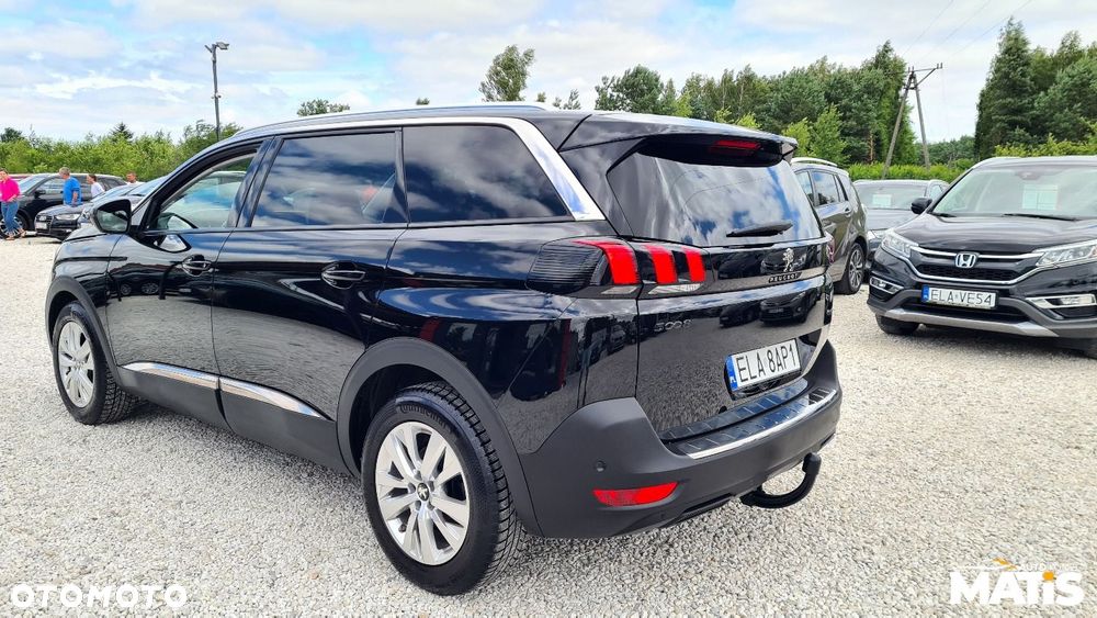 Peugeot 5008 - 5