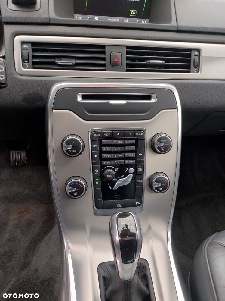 Volvo V70 D4 Summum - 26