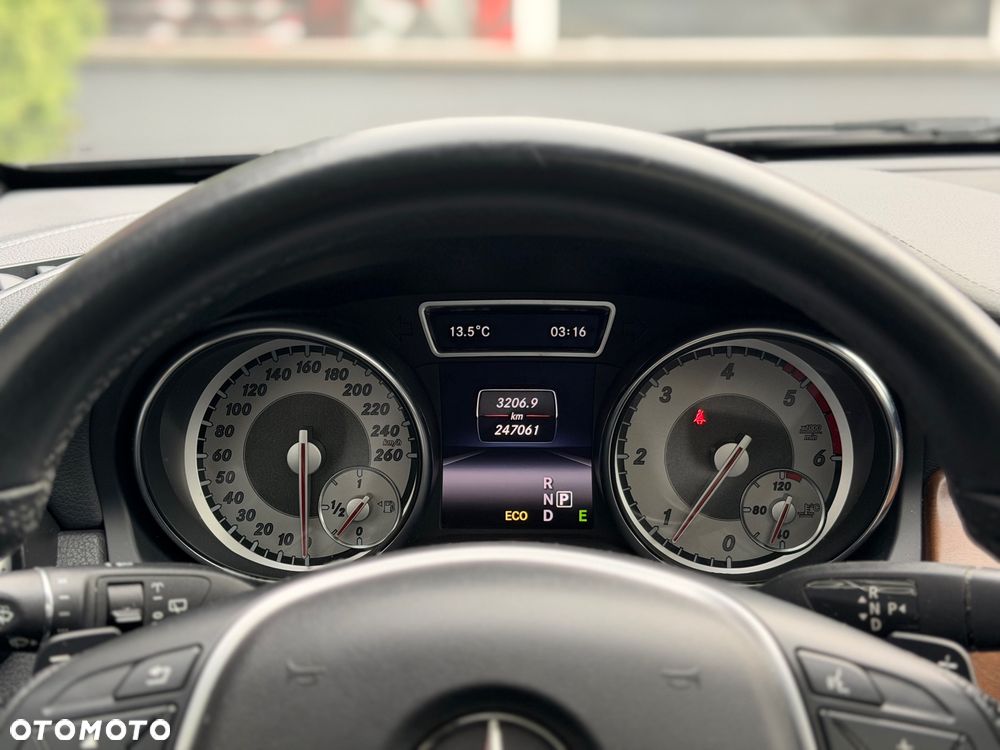 Mercedes-Benz GLA 220 CDI 7G-DCT StreetStyle - 19