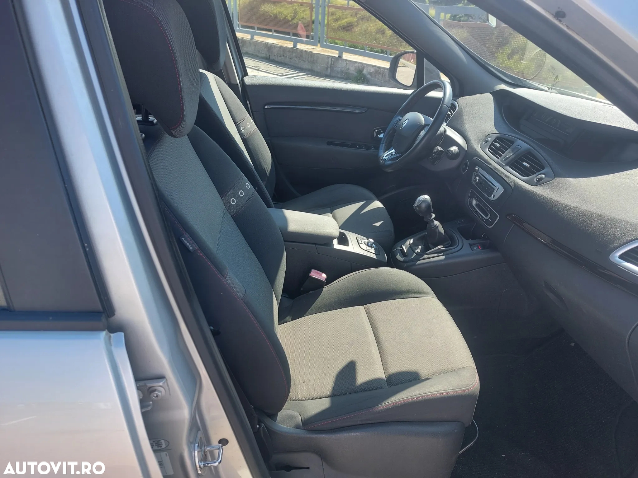 Renault Grand Scenic 1.5 dCi Privilege - 29