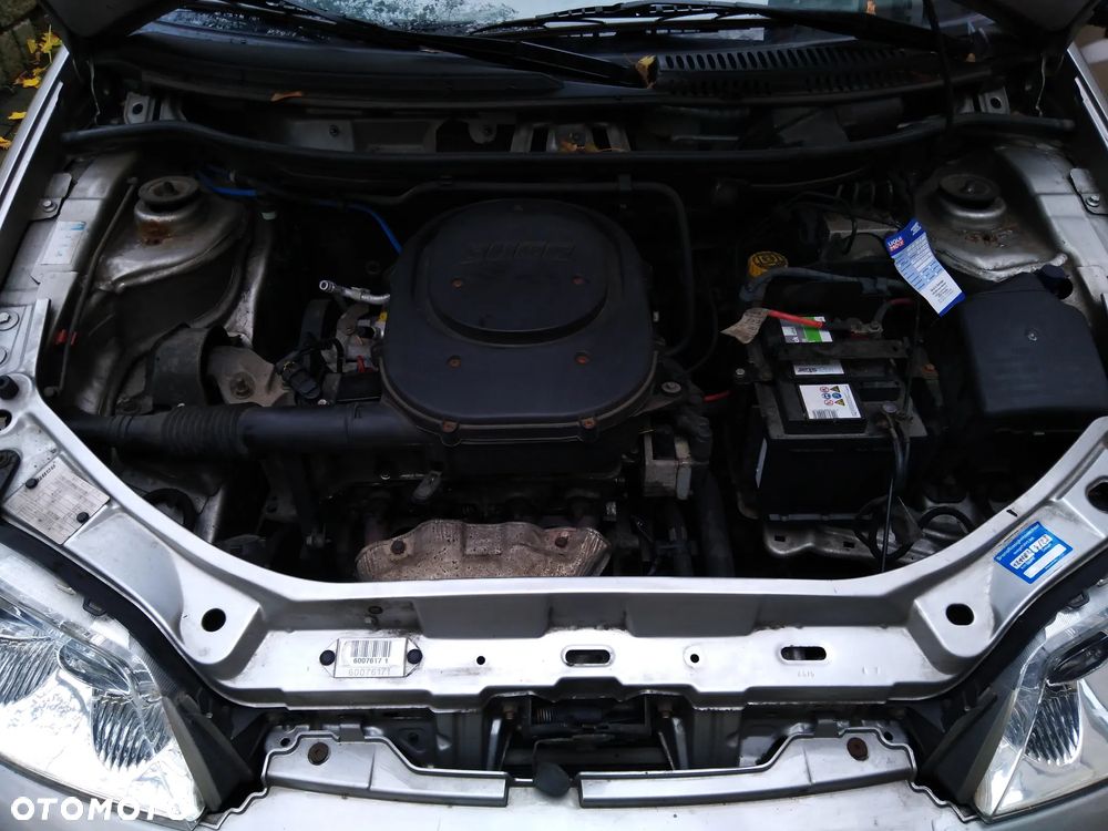 Fiat Punto 1.2 8V Active - 8