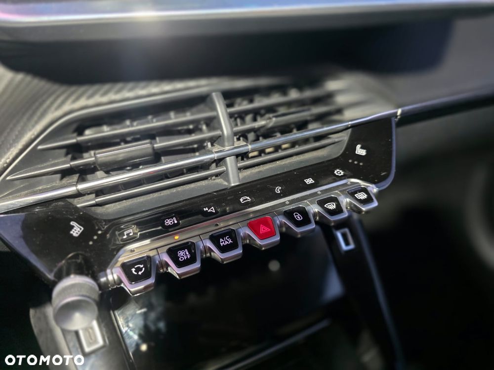 Peugeot 208 PureTech 100 Allure - 15