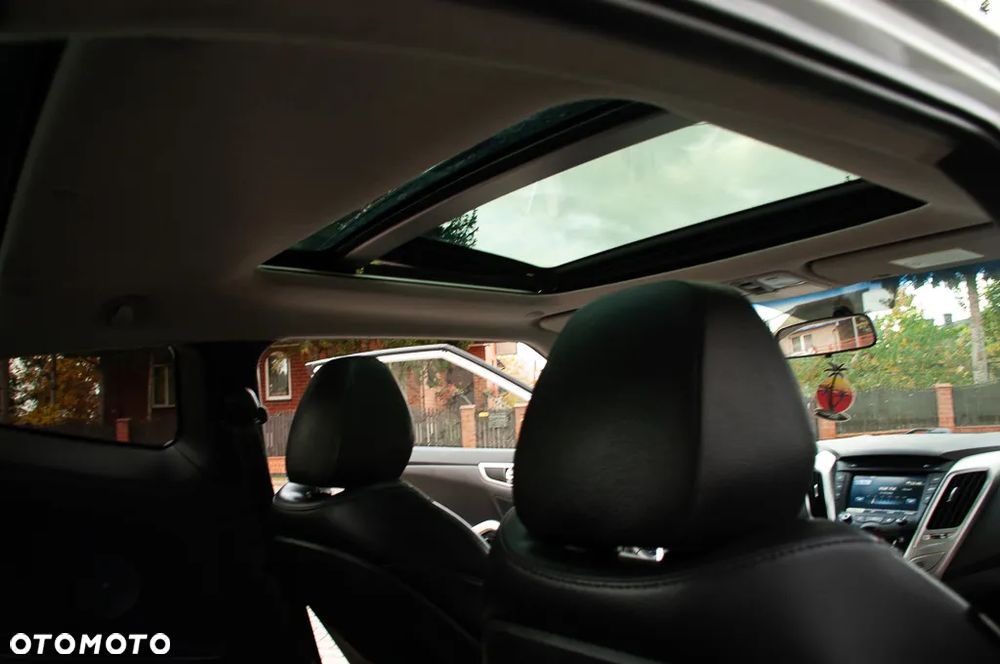 Hyundai Veloster 1.6 blue Premium - 36