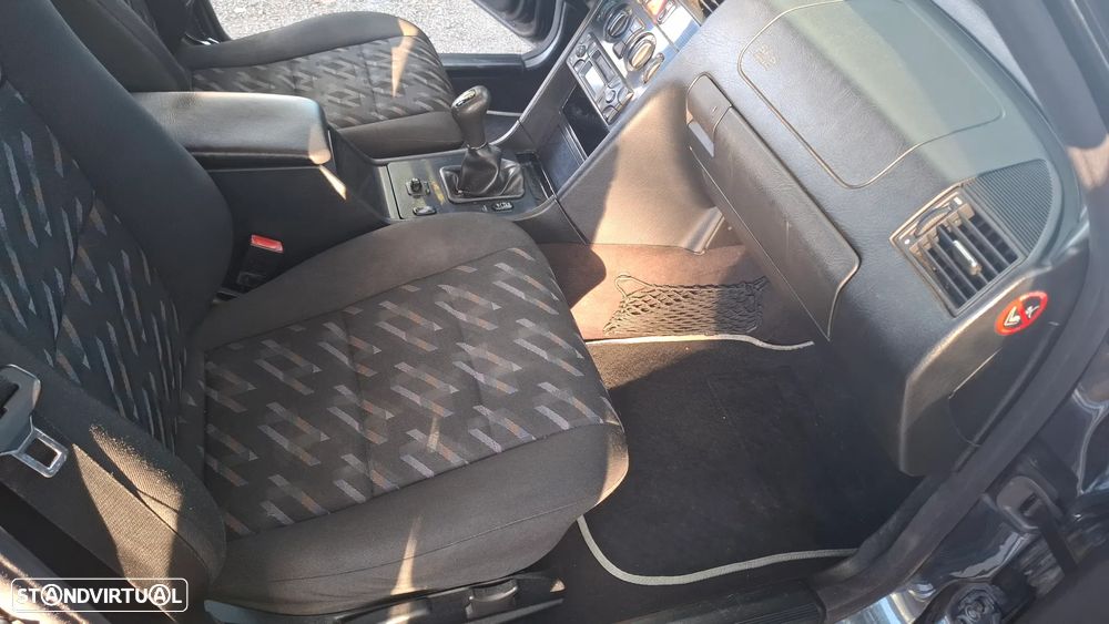 Mercedes-Benz C 220 - 12