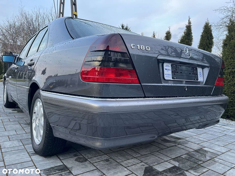 Mercedes-Benz Klasa C 180 Classic - 5
