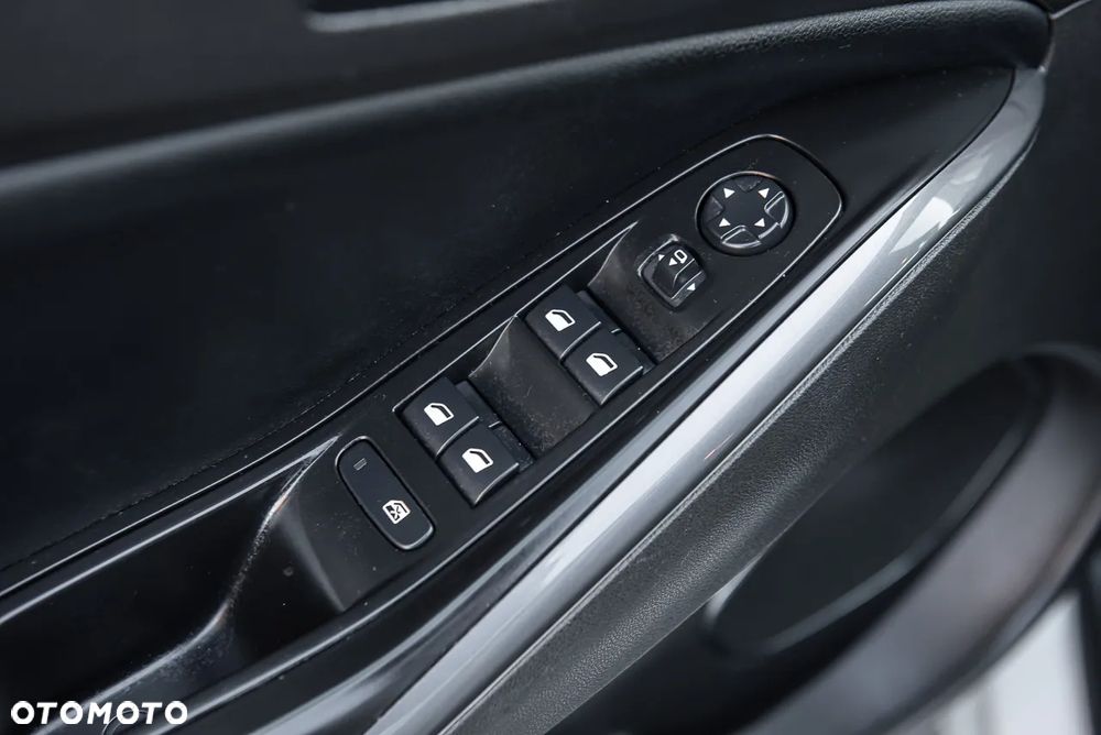 Opel Grandland X - 16