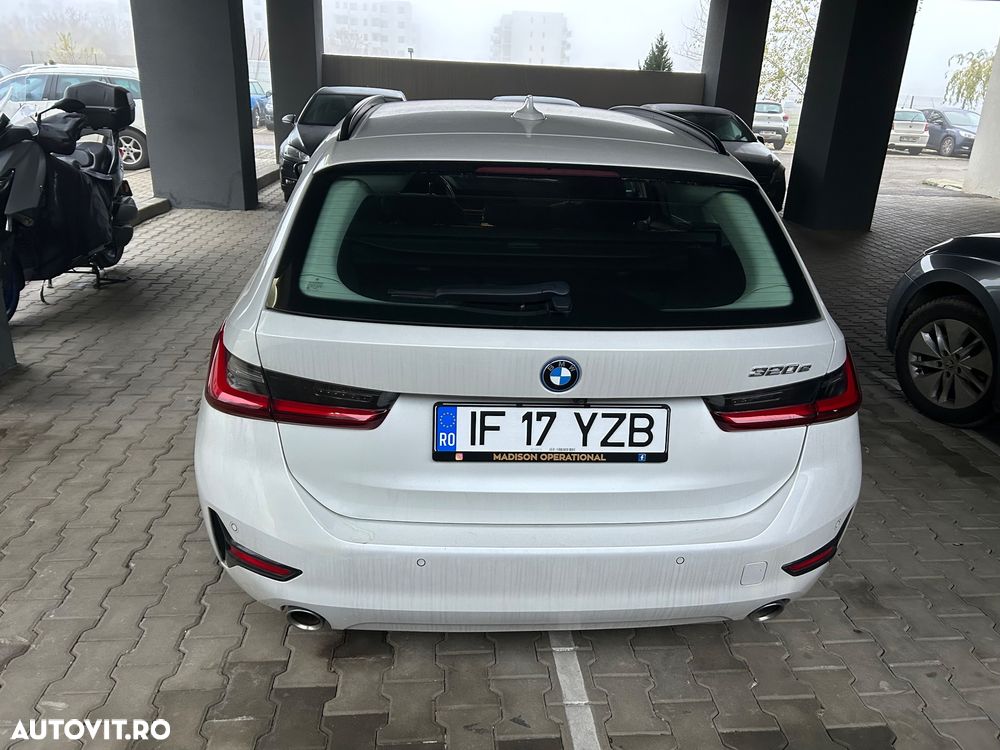 BMW Seria 3 320e Touring Aut. - 15