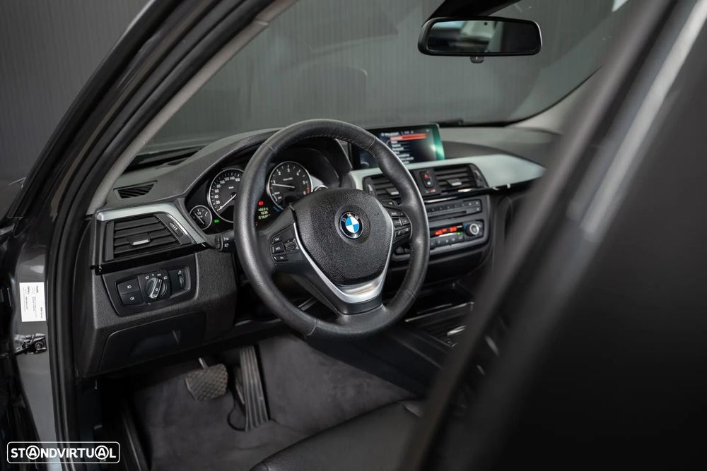 BMW 320 - 19