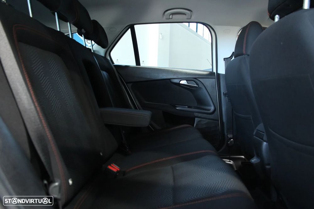 Fiat Tipo Station Wagon Cross 1.0 GSE T3 Cross - 27