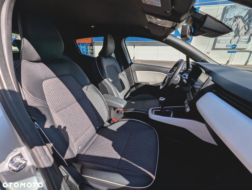 Renault Clio BLUE dCi 115 INTENS - 10