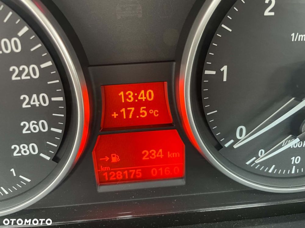 BMW Seria 3 - 16
