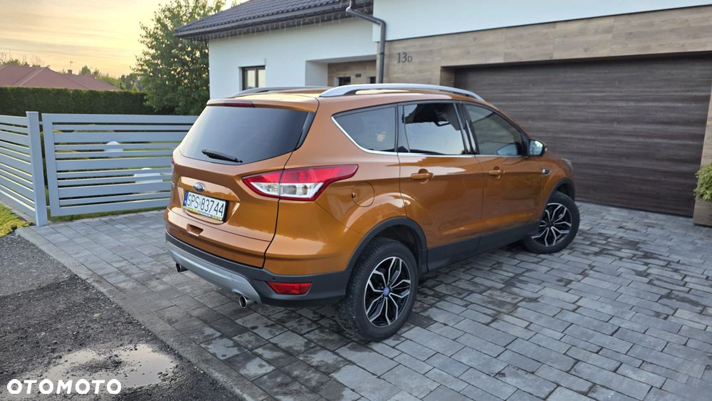Ford Kuga 2.0 TDCi 2x4 Titanium - 7