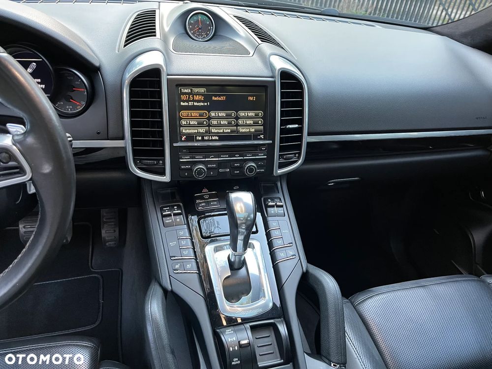 Porsche Cayenne Platinum Edition - 29