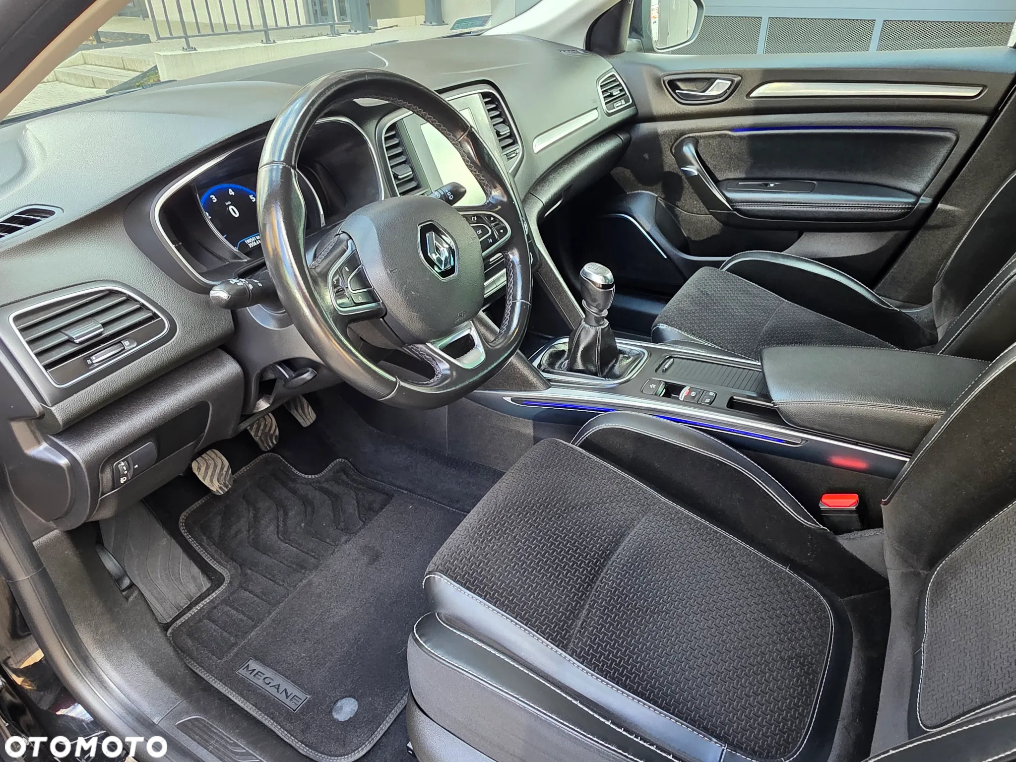 Renault Megane 1.3 TCe FAP Intens - 13