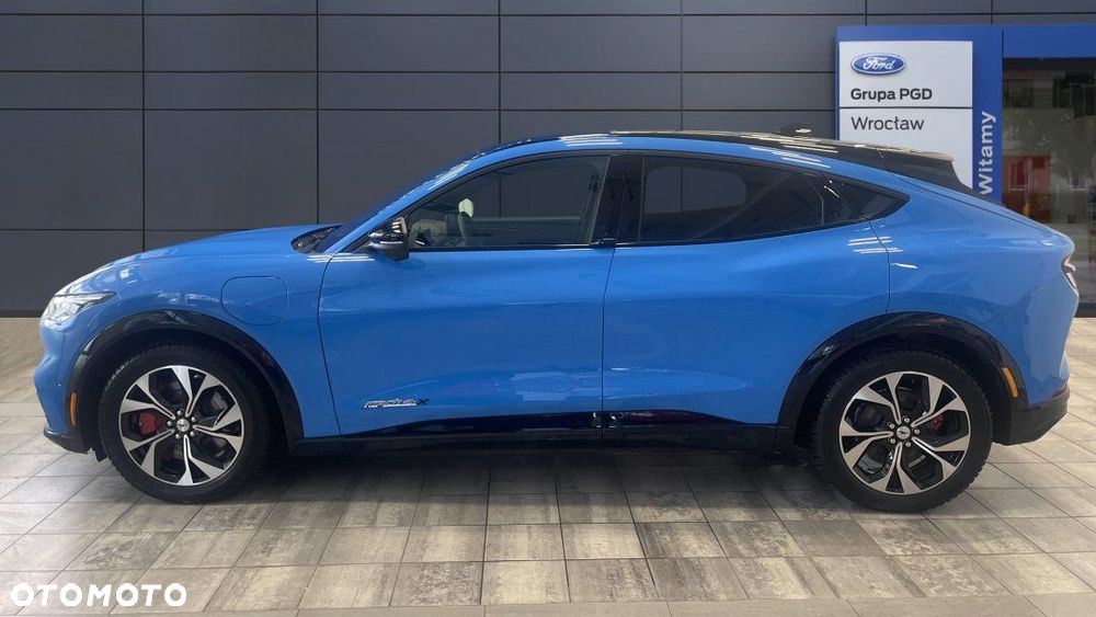 Ford Mustang Mach-E - 2