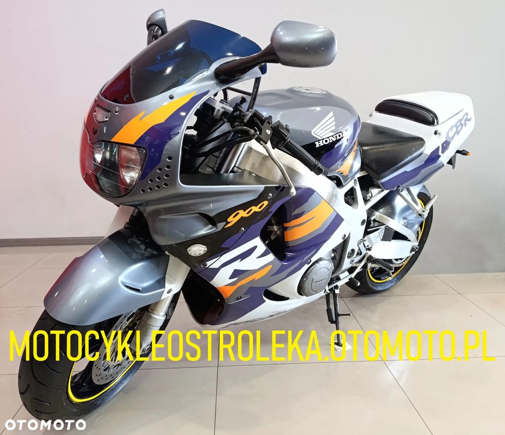 Honda CBR - 1