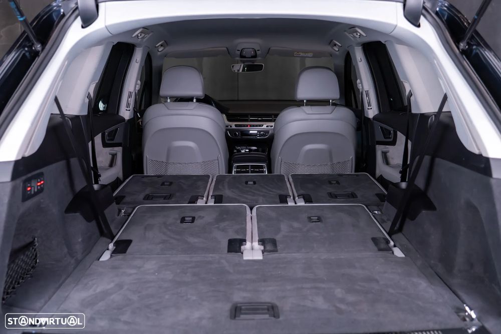 Audi Q7 3.0 TDI quattro S-line Tiptronic 7L - 33