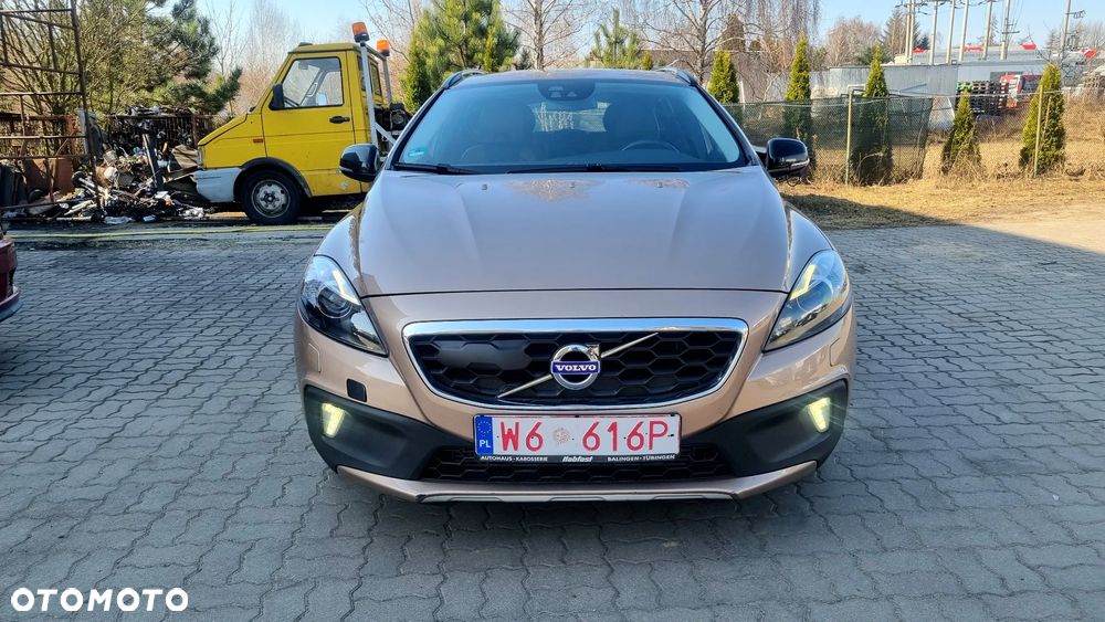 Volvo V40 Cross Country D3 Geartronic Summum - 1
