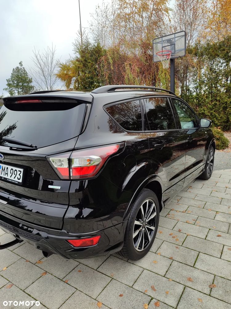 Ford Kuga 1.5 EcoBoost 2x4 ST-Line - 6