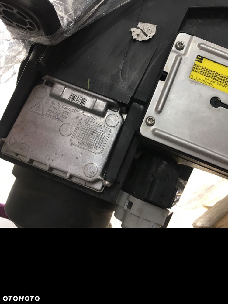 Jeep Grand Cherokee IV WK2 11-13r Reflektor Lampa Przednia Prawa Xenon 55079409AJ VALEO 55079408AJ - 1