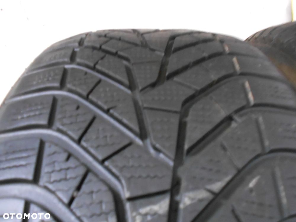 OPONY 235/55R19 YOKOHAMA BLUEARTH WINTER V905 DOT 1619 7.5MM - 4