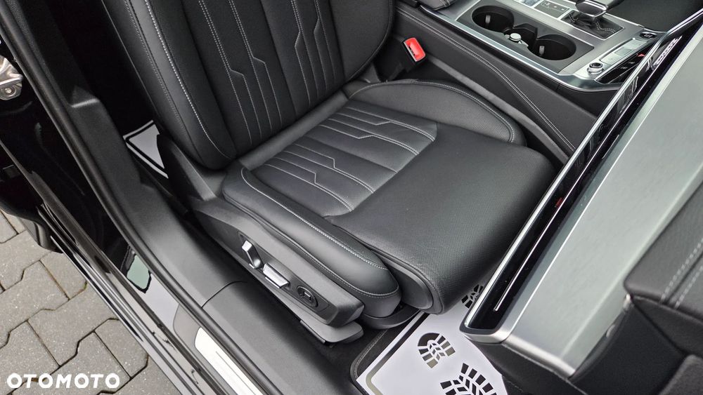Audi A6 Avant 55 TFSI e quattro S tronic S line - 12