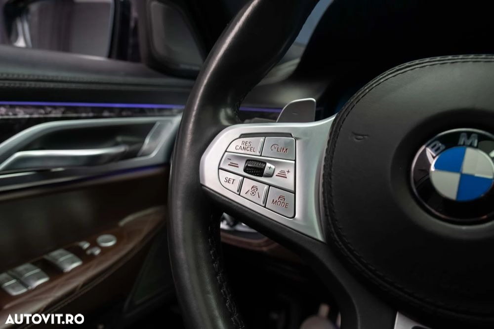 BMW Seria 7 750i xDrive - 21