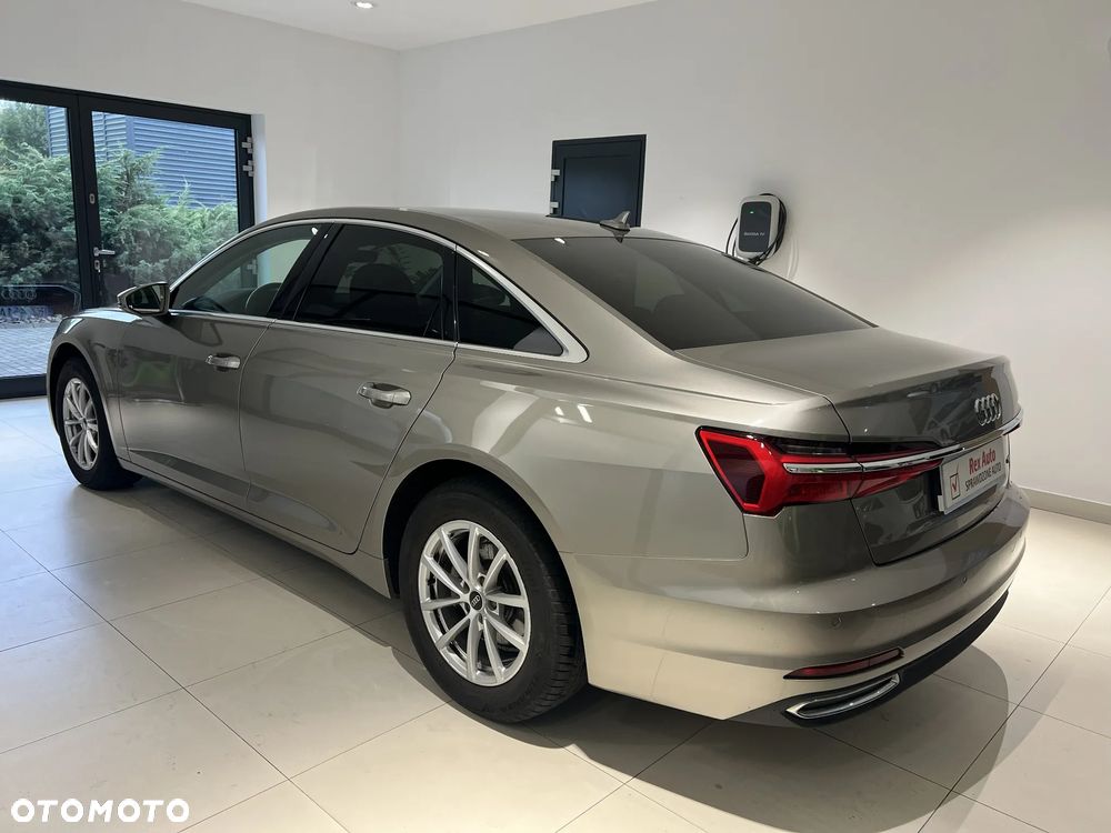 Audi A6 - 6
